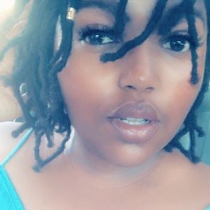 Meet your Posher, Jasmin